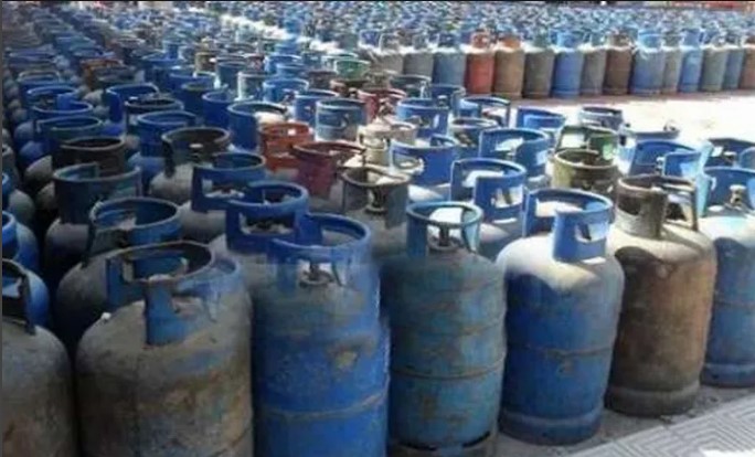 شركة بتروجاس تكشف سر فيديو وجود مياه داخل أسطوانة البوتاجاز المنزلية